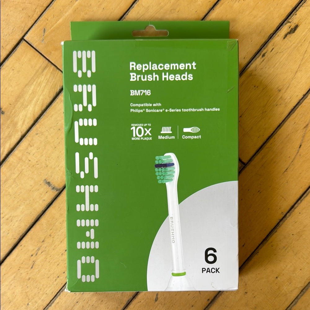 Brushemo Green and White Brush Heads